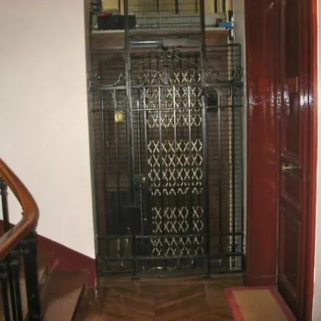 Living - Duquesne Apartment *